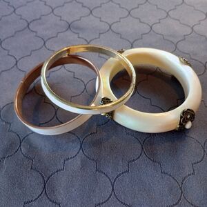 Elegant White and Gold Bangle Set